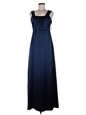 Vera Wang Casual Dress (view 1)