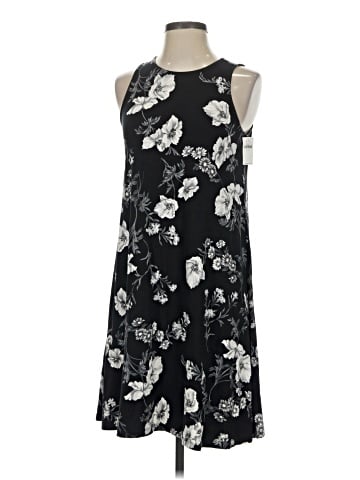 Old Navy Casual Dress (view 1)
