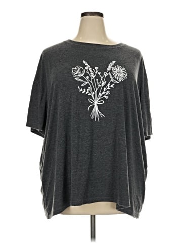 Shein Short Sleeve T-Shirt (view 1)