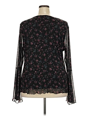 Torrid Long Sleeve T-Shirt (view 2)