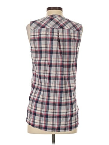 Eddie Bauer Sleeveless Button-Down Shirt (view 2)