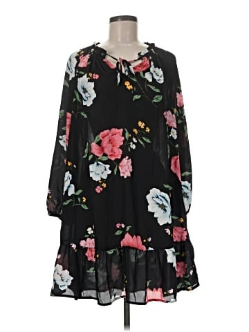 Old Navy Casual Dress (view 1)