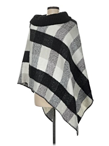 Coco + Carmen Poncho (view 2)