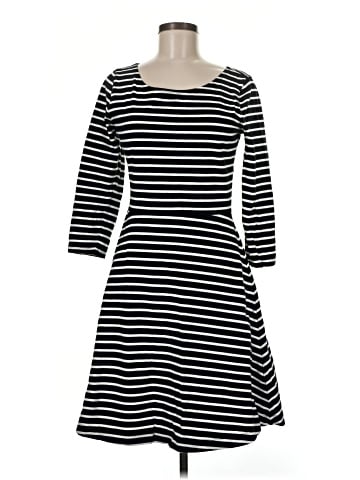 Old Navy Casual Dress (view 1)