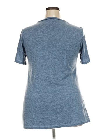 Yidarton Short Sleeve T-Shirt (view 2)