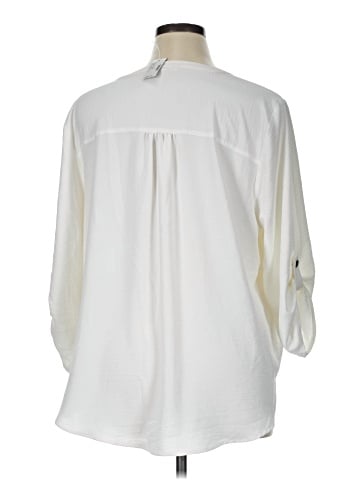 Maurices 3/4 Sleeve T-Shirt (view 2)