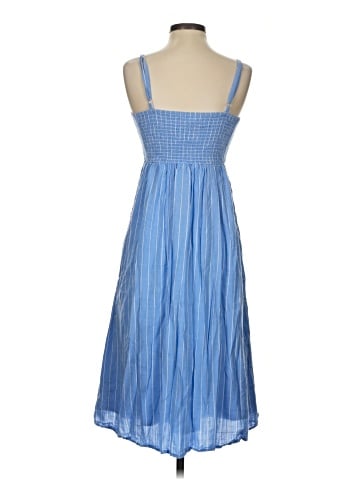 Old Navy Casual Dress (view 2)