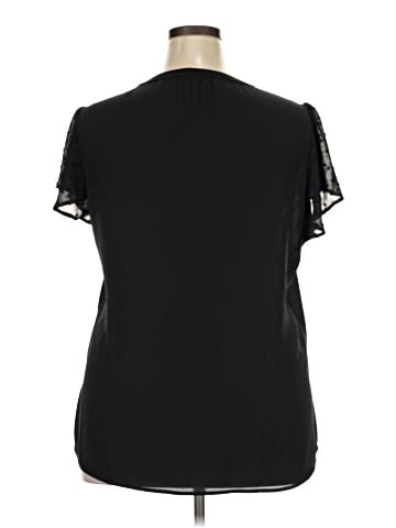 Maurices Short Sleeve T-Shirt (view 2)