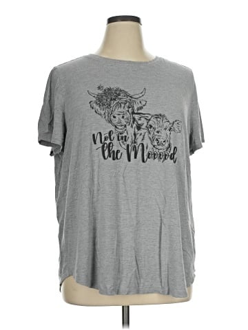 Maurices Short Sleeve T-Shirt (view 1)