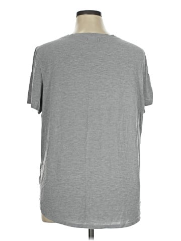 Maurices Short Sleeve T-Shirt (view 2)