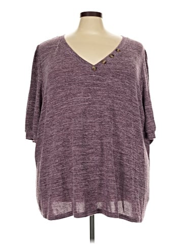 BLOOMCHIC Pullover Sweater (view 1)