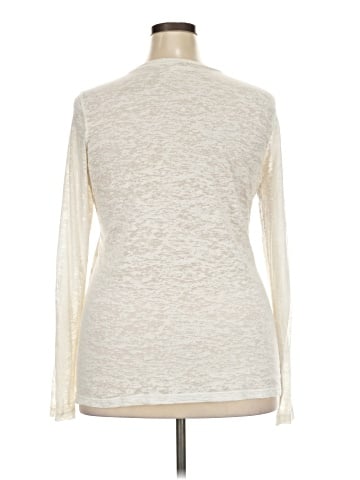 Maurices Long Sleeve T-Shirt (view 2)