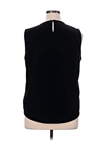 Vineyard Vines Sleeveless Top (view 2)