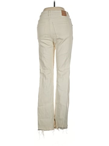 Zara Khakis (view 2)