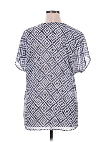 Maurices Short Sleeve T-Shirt (view 2)