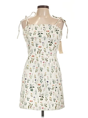 Alice + Olivia Casual Dress (view 1)
