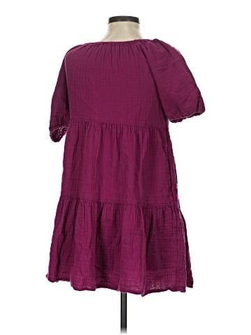 Old Navy Casual Dress (view 2)