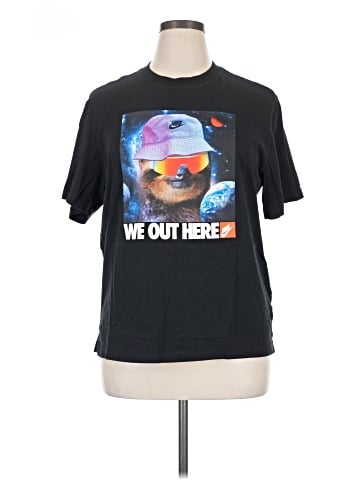 Nike Short Sleeve T-Shirt (view 1)