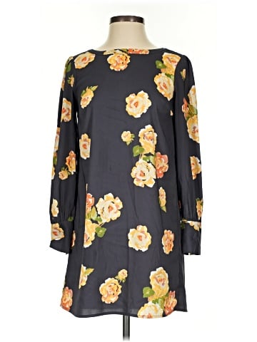 Ann Taylor LOFT 3/4 Sleeve T-Shirt (view 1)