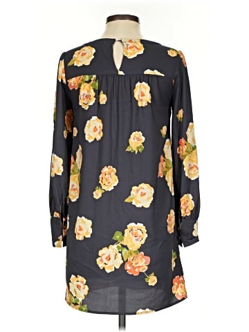 Ann Taylor LOFT 3/4 Sleeve T-Shirt (view 2)