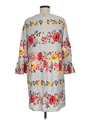 Old Navy Casual Dress (view 2)