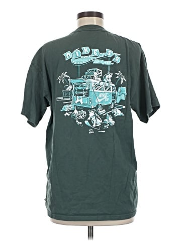 Nike Short Sleeve T-Shirt (view 2)