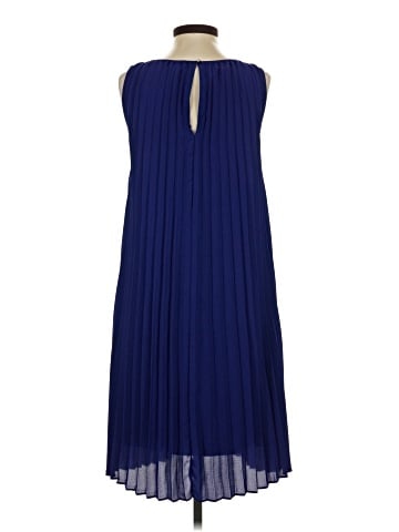Banana Republic Cocktail Dress (view 2)