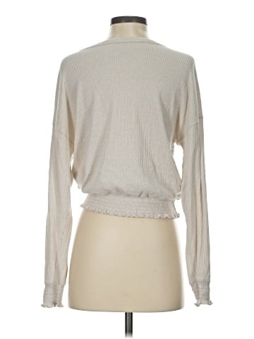 American Eagle Outfitters Pullover Sweater (view 2)