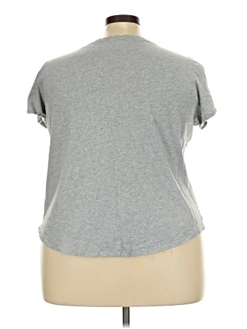 Old Navy Short Sleeve T-Shirt (view 2)