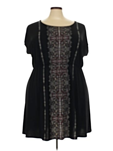 Maurices Short Sleeve Top (view 1)