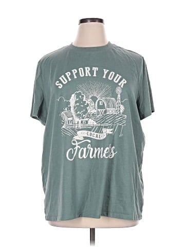 Maurices Short Sleeve T-Shirt (view 1)