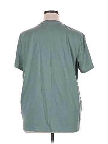 Maurices Short Sleeve T-Shirt (view 2)