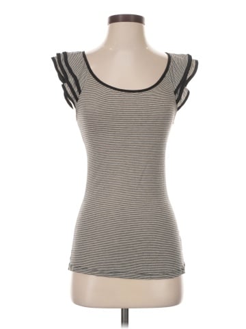 Old Navy Sleeveless T-Shirt (view 1)