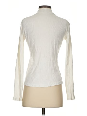Uniqlo Turtleneck Sweater (view 2)