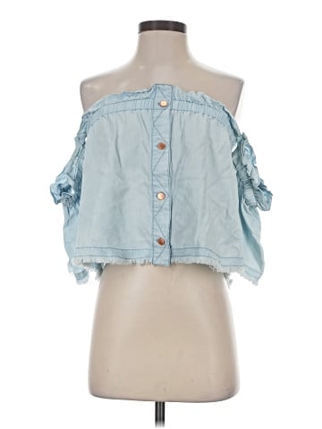 Romeo & Juliet Couture Sleeveless Blouse (view 1)