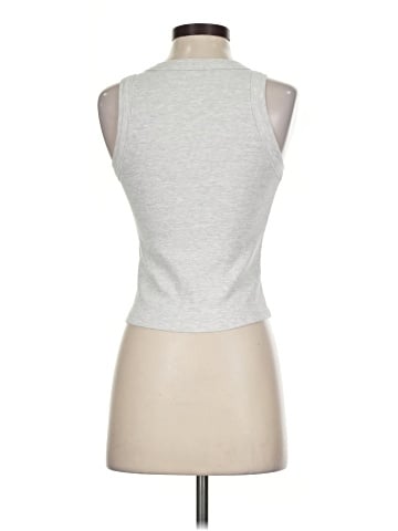 Old Navy Sleeveless T-Shirt (view 2)