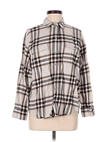 Old Navy Long Sleeve Button-Down Shirt (view 1)