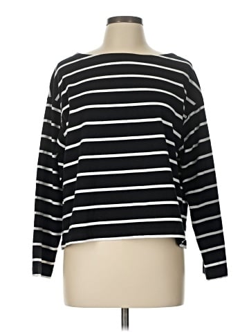 Old Navy Long Sleeve T-Shirt (view 1)