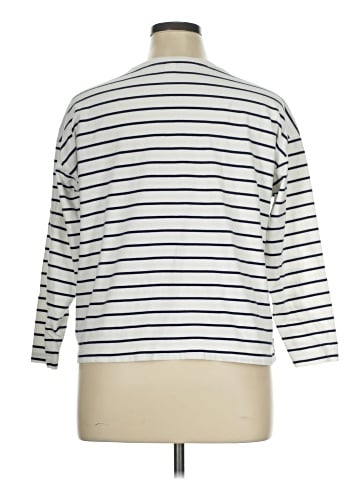 Old Navy 3/4 Sleeve T-Shirt (view 2)