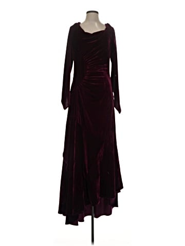 The Pyramid Collection Cocktail Dress (view 1)