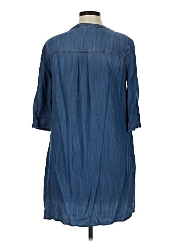 Chelsea & Theodore Casual Dress (view 2)