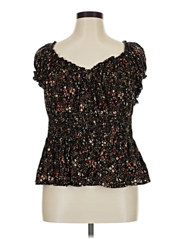 Old Navy Sleeveless Blouse (view 1)