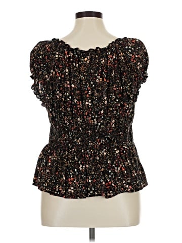 Old Navy Sleeveless Blouse (view 2)