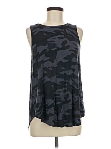Old Navy Sleeveless T-Shirt (view 1)
