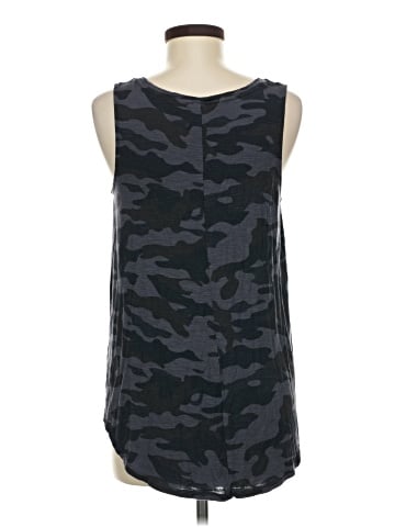 Old Navy Sleeveless T-Shirt (view 2)